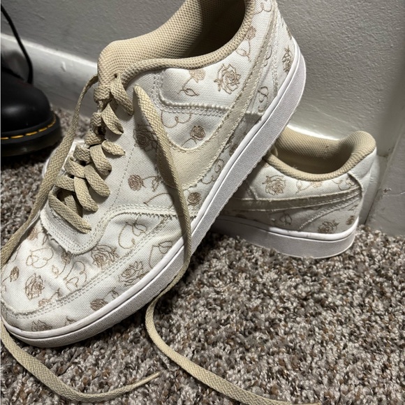 Nike low court Valentines Day - Picture 1 of 4